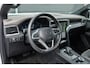 Volkswagen Amarok 3.0Tdi V6 241Pk Aut. | Aventura | 4-Motion | Roll Bar | Harman-Kardon | Trekhaak | 360° Camera | 21'' | Clear White