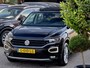 Volkswagen T-Roc 1.5 TSI AUT7 STYLE PANODAK LEDER NAVI CAMERA DIGI-DASH APPLE-CARPLAY LED LMV PDC