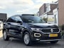 Volkswagen T-Roc 1.5 TSI AUT7 STYLE PANODAK LEDER NAVI CAMERA DIGI-DASH APPLE-CARPLAY LED LMV PDC