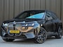 BMW iX xDrive45 101 kWh | NL-auto | Comfort access | Soft close | Iconic glow | Adaptive led | Sky lounge | Driving assistant prof. | Dab+ | Harman/kardon |