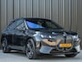 BMW iX xDrive45 101 kWh | NL-auto | Comfort access | Soft close | Iconic glow | Adaptive led | Sky lounge | Driving assistant prof. | Dab+ | Harman/kardon |