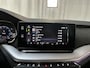Skoda Octavia Combi 1.0 e-TSI DSG Business Edition Plus Leder-Alcantara Sfeerverlichting Stoelverwarming