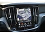 Volvo V60 T6 Plug-in hybrid AWD Plus Dark | Verwarmbare voorstoelen + stuurwiel | Premium Sound by Harman Kardon | 360 graden Camera | Trekhaak | Google Navigatie | Elektrisch verstelbare voorstoelen + Memory | All Season banden | Verwarmbare voorruit |