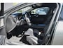 Volvo V60 T6 Plug-in hybrid AWD Plus Dark | Verwarmbare voorstoelen + stuurwiel | Premium Sound by Harman Kardon | 360 graden Camera | Trekhaak | Google Navigatie | Elektrisch verstelbare voorstoelen + Memory | All Season banden | Verwarmbare voorruit |