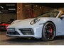 Porsche 911 Cabrio 3.0 Carrera 4 GTS Voll GT3 Sportstoelen 18-wegs met Memory/ verwarmd, GT3 Velgen/ skirts, Matrix Led PDLS+, Hefsysteem vooras, Sport chrono, Sport design, PTV+, Sportuitlaat, 4 wielbesturing, 360 view, Bose, Keyless, Carbon/ Licht/ Spiegel pack, 21''