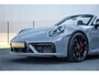 Porsche 911 Cabrio 3.0 Carrera 4 GTS Voll GT3 Sportstoelen 18-wegs met Memory/ verwarmd, GT3 Velgen/ skirts, Matrix Led PDLS+, Hefsysteem vooras, Sport chrono, Sport design, PTV+, Sportuitlaat, 4 wielbesturing, 360 view, Bose, Keyless, Carbon/ Licht/ Spiegel pack, 21''