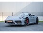 Porsche 911 Cabrio 3.0 Carrera 4 GTS Voll GT3 Sportstoelen 18-wegs met Memory/ verwarmd, GT3 Velgen/ skirts, Matrix Led PDLS+, Hefsysteem vooras, Sport chrono, Sport design, PTV+, Sportuitlaat, 4 wielbesturing, 360 view, Bose, Keyless, Carbon/ Licht/ Spiegel pack, 21''