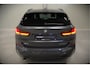 BMW X1 xDrive25e High Executive Edition M Sport | Stoelverwarming | Trekhaak | Parkeersensoren | Navigatie | Ambiance Verlichting | Keyless | Cruise Control | LED | Climate Control | DAB | BTW | SOH 92%
