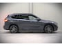BMW X1 xDrive25e High Executive Edition M Sport | Stoelverwarming | Trekhaak | Parkeersensoren | Navigatie | Ambiance Verlichting | Keyless | Cruise Control | LED | Climate Control | DAB | BTW | SOH 92%