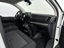 Opel Vivaro-e Electric L2 136pk 75 kWh Automaat | ACCU 97% | Camera | 3- Persoons | Draadlos Carplay | Navigatie