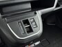 Opel Vivaro-e Electric L2 136pk 75 kWh Automaat | ACCU 97% | Camera | 3- Persoons | Draadlos Carplay | Navigatie