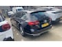Volkswagen Passat Variant 1.5 TSI Highline Business R 150 PK | Automaat | Panoramadak | Adaptive Cruise Control | Lane Assist | Navigatie | Stoelverwarming | Elektrische achterklep | Lederen bekleding |