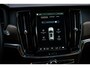 Volvo V90 2.0 T6 Plug-in Hybrid AWD Ultimate Bright | PHEV | 360 Graden Camera | Stoelventilatie | Stoelverwarming | Nappaleder | Panoramadak | Cruise Control Adaptief | BLIS | Navigatie | Apple Carplay | Android Auto | Elektrische Achterklep | Elektrisch Verstelbare Voorstoelen