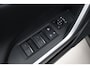 Toyota RAV4 2.5 Hybrid AWD Executive | Leder | Stoel-/stuurverwarming | Dodehoek detectie | Apple Carplay / Android Auto | Adaptive Cruise | Parkeersensoren voor/achter | Camera | Full LED | Keyless | 18 inch