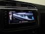 Volkswagen Tiguan 1.4TSIeHybrid 180kW/245PK R-Line DSG · Leder · Panoramadak · Trekhaak · Stoelverwarming · Apple/Android Car Play ·