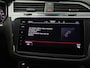 Volkswagen Tiguan 1.4TSIeHybrid 180kW/245PK R-Line DSG · Leder · Panoramadak · Trekhaak · Stoelverwarming · Apple/Android Car Play ·