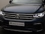 Volkswagen Tiguan 1.4TSIeHybrid 180kW/245PK R-Line DSG · Leder · Panoramadak · Trekhaak · Stoelverwarming · Apple/Android Car Play ·
