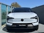 Volvo EX30 Single Motor Extended Range Plus 69 kWh Climate line, Stoel en stuurverwarming, Driver assist, Pilot assist, BLIS, Parkeercamera achter, Elektrische achterklep, Extra getinte ramen achter, Harman Kardon