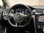 Volkswagen Golf Variant 1.5 TSI Highline Automaat (APPLE CARPLAY, VIRTUAL DASHBOARD, GROOT NAVI, KEYLESS, CAMERA, ALCANTARA, SPORTSTOELEN, STOELVERWARMING, GETINT GLAS, ADAPTIVE CRUISE, NIEUWSTAAT)
