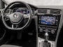 Volkswagen Golf Variant 1.5 TSI Highline Automaat (APPLE CARPLAY, VIRTUAL DASHBOARD, GROOT NAVI, KEYLESS, CAMERA, ALCANTARA, SPORTSTOELEN, STOELVERWARMING, GETINT GLAS, ADAPTIVE CRUISE, NIEUWSTAAT)