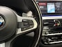 BMW 5-Serie 520i M Sport High Executive 184Pk Automaat (PANORAMADAK, M PAKKET, GROOT NAVI, MEMORY SEATS, 360 CAMERA, STOELVERWARMING, GETINT GLAS, SFEERVERLICHTING, NIEUWSTAAT)
