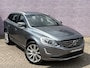 Volvo XC60 2.0 T5 Summum | 4WD| Standkachel | Stoelverwarming V+A | 20" Lichtmetalen velgen | Memoryseat | Navigatie | Lederen Bekleding | Parkeersensoren V+A
