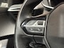 Peugeot 2008 1.2 PureTech Allure Sport (VIRTUAL COCKPIT, APPLE CARPLAY, GROOT NAVI, 360 CAMERA, KEYLESS, LEDER, SPORTSTOELEN, GETINT GLAS, TREKHAAK, NIEUWSTAAT)