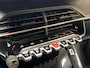 Peugeot 2008 1.2 PureTech Allure Sport (VIRTUAL COCKPIT, APPLE CARPLAY, GROOT NAVI, 360 CAMERA, KEYLESS, LEDER, SPORTSTOELEN, GETINT GLAS, TREKHAAK, NIEUWSTAAT)