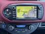 Toyota Yaris 1.5 Hybrid Bi-Tone | Achteruitrij camera | Stoelverwarming | Navigatie |