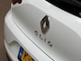 Renault Clio 1.6 E-Tech Hybrid 140 Sport 140Pk Automaat (VIRTUAL COCKPIT, APPLE CARPLAY, GROOT NAVI, LM VELGEN, GETINT GLAS, SPORTSTOELEN, PARKEERSENSOREN, CRUISE, NIEUWE APK, NIEUWSTAAT)