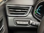 Renault Clio 1.6 E-Tech Hybrid 140 Sport 140Pk Automaat (VIRTUAL COCKPIT, APPLE CARPLAY, GROOT NAVI, LM VELGEN, GETINT GLAS, SPORTSTOELEN, PARKEERSENSOREN, CRUISE, NIEUWE APK, NIEUWSTAAT)
