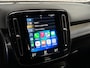 Volvo XC40 1.5 T4 Recharge R-Design 211Pk Automaat (APPLE CARPLAY, LEDER/ALCANTARA, CAMERA, GETINT GLAS, SPORTSTOELEN, ELEK ACHTERKLEP, ZWART HEMEL, KEYLESS, NIEUWSTAAT)