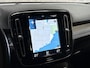 Volvo XC40 1.5 T4 Recharge R-Design 211Pk Automaat (APPLE CARPLAY, LEDER/ALCANTARA, CAMERA, GETINT GLAS, SPORTSTOELEN, ELEK ACHTERKLEP, ZWART HEMEL, KEYLESS, NIEUWSTAAT)