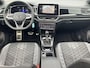 Volkswagen T-Roc 1.5TSI/150PK R-Line DSG · Panoramadak · Trekhaak · Camera + Parkeersensoren · Garantie t/m 17-12-2026