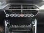 Peugeot 2008 Allure 1.2 PureTech 102pk 100% DEALER OND. | 17''LM | CRUISE.C | PDC + CAM. | DAB | NAVI