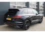 Volkswagen Touareg 3.0 TSi eHybrid 462pk 4MOTION R | Pano | HUD | Luchtvering | Massage | Elek. trekhaak