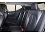 Volvo XC40 T5 Recharge R-Design - Panorama/schuifdak - IntelliSafe Assist - 360º Camera - Harman/Kardon audio - Verwarmde voorstoelen & stuur - Parkeersensoren voor & achter - Elektr. bedienb. voorstoelen met geheugen links - Draadloze tel. lader - Extra getint glas - 19' LMV