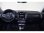 Volvo XC40 T5 Recharge R-Design - Panorama/schuifdak - IntelliSafe Assist - 360º Camera - Harman/Kardon audio - Verwarmde voorstoelen & stuur - Parkeersensoren voor & achter - Elektr. bedienb. voorstoelen met geheugen links - Draadloze tel. lader - Extra getint glas - 19' LMV