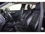 Volvo XC40 T5 Recharge R-Design - Panorama/schuifdak - IntelliSafe Assist - 360º Camera - Harman/Kardon audio - Verwarmde voorstoelen & stuur - Parkeersensoren voor & achter - Elektr. bedienb. voorstoelen met geheugen links - Draadloze tel. lader - Extra getint glas - 19' LMV