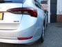 Skoda Octavia Combi 1.0 e-TSI 110PK Automaat Business Edition /NAVI/17'LM/PDC/LED/Keyless/Lane assist/Trekhaak/DAB+/Cruise control/NAP! 2e eig!