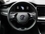 Skoda Octavia Combi 1.0 e-TSI 110PK Automaat Business Edition /NAVI/17'LM/PDC/LED/Keyless/Lane assist/Trekhaak/DAB+/Cruise control/NAP! 2e eig!