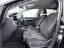 Volkswagen Golf Variant 1.5 TSI Life Business | Carplay | Stoelverwarming | Parkeersensoren |