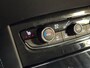 Opel Grandland X 1.2 Turbo Innovation Automaat (APPLE CARPLAY, GROOT NAVI, LEDER, STUUR/STOELVERWARMING, SPORTSTOELEN, GETINT GLAS, PARKEERSENSOREN, NIEUWSTAAT)