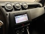 Dacia Duster 1.6 SCe Prestige (NAVIGATIE, CAMERA, GETINT GLAS, TREKHAAK, SPORTSTOELEN, LM VELGEN, CRUISE, NIEUWE APK, NIEUWSTAAT)