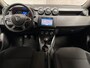 Dacia Duster 1.6 SCe Prestige (NAVIGATIE, CAMERA, GETINT GLAS, TREKHAAK, SPORTSTOELEN, LM VELGEN, CRUISE, NIEUWE APK, NIEUWSTAAT)