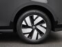 Volkswagen ID. Buzz Cargo Bulli Limited Edition 286PK | Climatric Airco | Trekhaak | Stoelverwarming | Draadloos Apple Carplay/ Android Auto | DAB+ | Achteruitrijcamera inclusief 360 graden | Diefstalalarm | Navigatie | LED Matrix koplampen | Voorruit verwarmbaar |