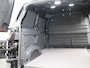 Volkswagen ID. Buzz Cargo Bulli Limited Edition 286PK | Climatric Airco | Trekhaak | Stoelverwarming | Draadloos Apple Carplay/ Android Auto | DAB+ | Achteruitrijcamera inclusief 360 graden | Diefstalalarm | Navigatie | LED Matrix koplampen | Voorruit verwarmbaar |