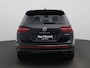 Volkswagen Tiguan 1.4 TSI eHybrid R-Line Business+ 245 PK| Dealer Onderhouden | Trekhaak | Navigatie | LED Matrix | Stoelverwarming | Stuurwielverwarming | Dodehoek Detectie | Achterklep Elektrisch