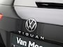 Volkswagen Tiguan 1.4 TSI eHybrid R-Line Business+ 245 PK| Dealer Onderhouden | Trekhaak | Navigatie | LED Matrix | Stoelverwarming | Stuurwielverwarming | Dodehoek Detectie | Achterklep Elektrisch