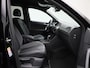 Volkswagen Tiguan 1.4 TSI eHybrid R-Line Business+ 245 PK| Dealer Onderhouden | Trekhaak | Navigatie | LED Matrix | Stoelverwarming | Stuurwielverwarming | Dodehoek Detectie | Achterklep Elektrisch